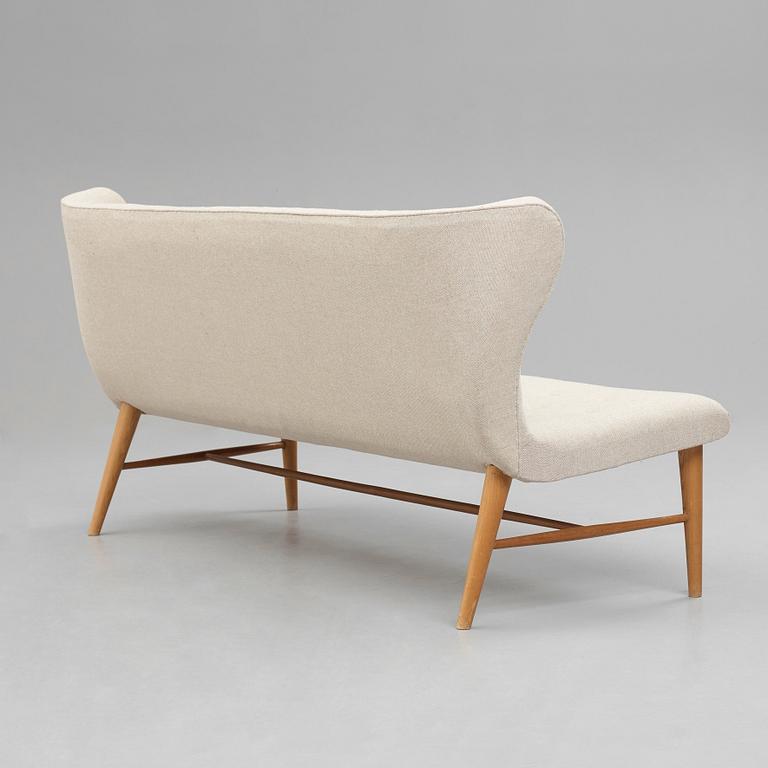 Erik Bertil Karlén, a Swedish Modern sofa for Firma Rumsinteriör, Stockholm 1940's.