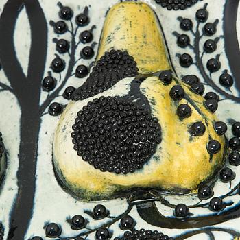 Birger Kaipiainen, a ceramic dish, signed Kaipiainen Arabia.