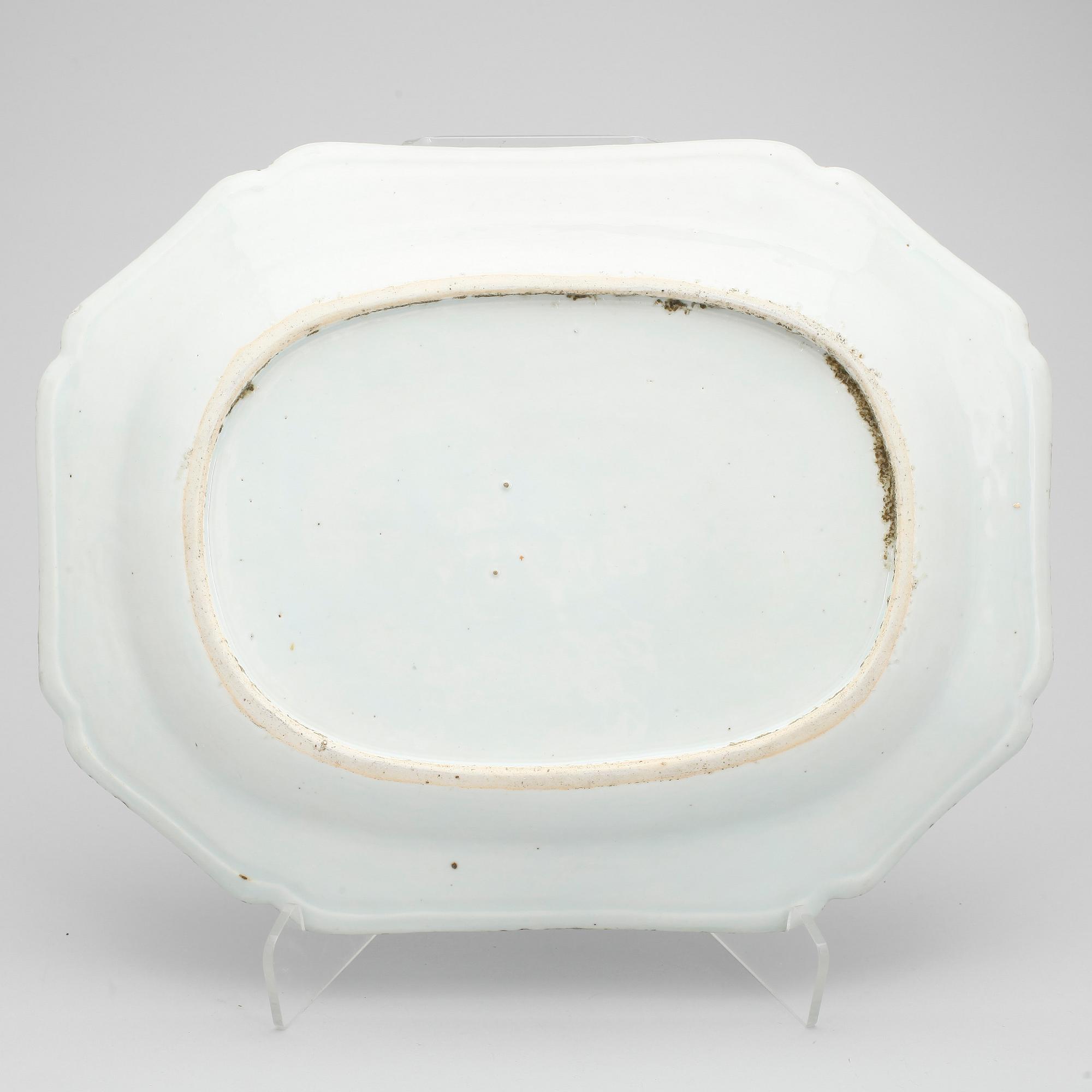 STEKFAT, porslin, Kina, Qianlong, 1700-tal.