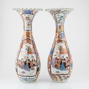 a pair of porcelain floor vases, Japan, early 20th century.