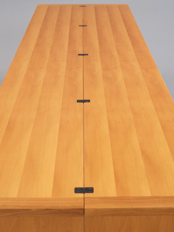 Piero de Martini, matbord / sidebord, "La Barca", Cassina, Italien efter 1975.