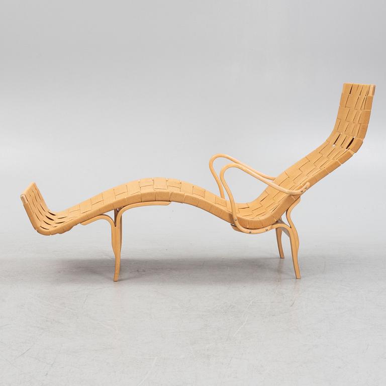 Bruno Mathsson, a 'Pernilla' easy chair, Firma Karl Mathsson, Värnamo, Sweden 1970.