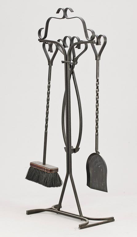 BRASSTÄLL, 4 delar, smidesjärn, 1900-talets mitt.