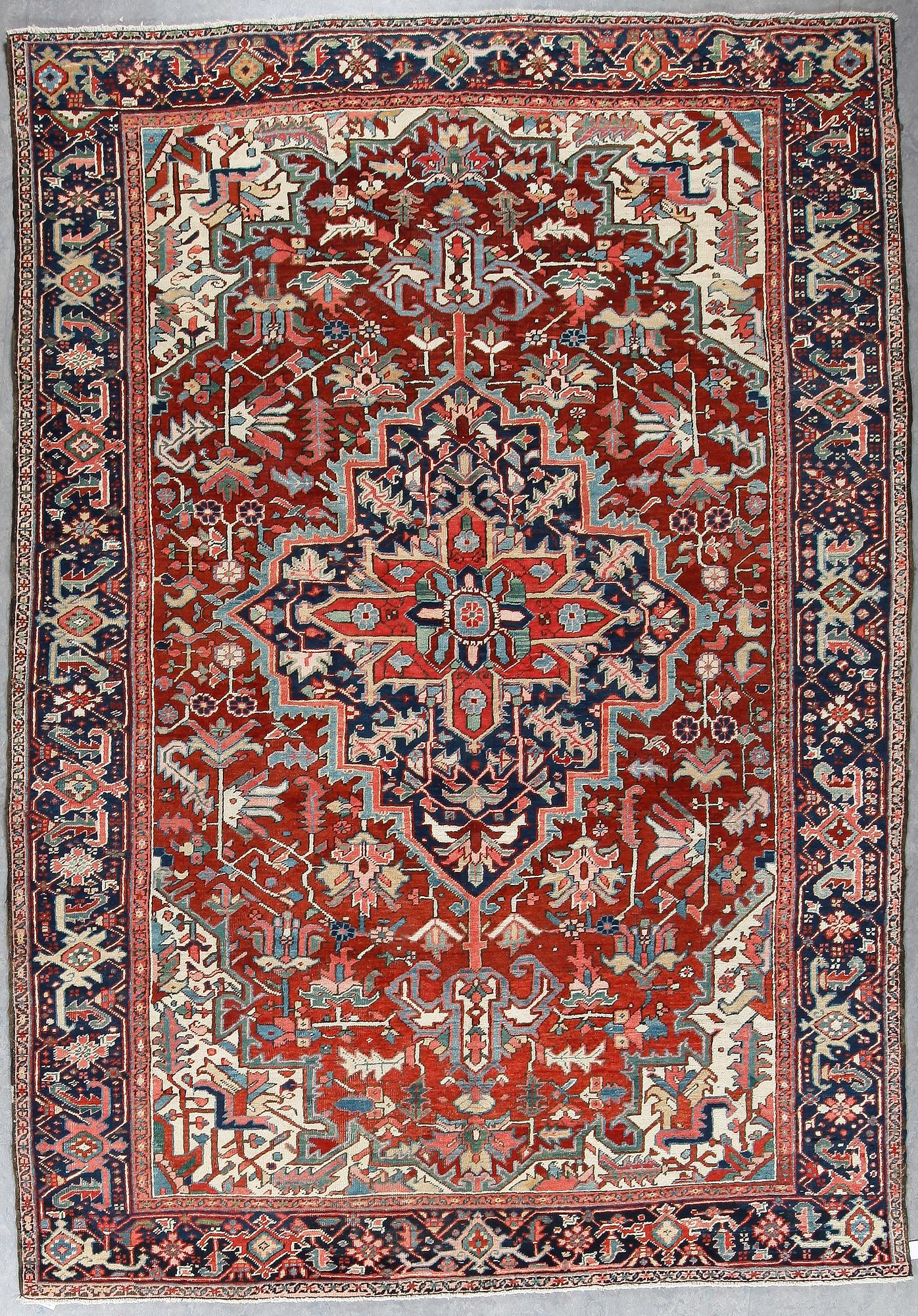 MATTA, semiantik Heris, Ca 315x220 cm.