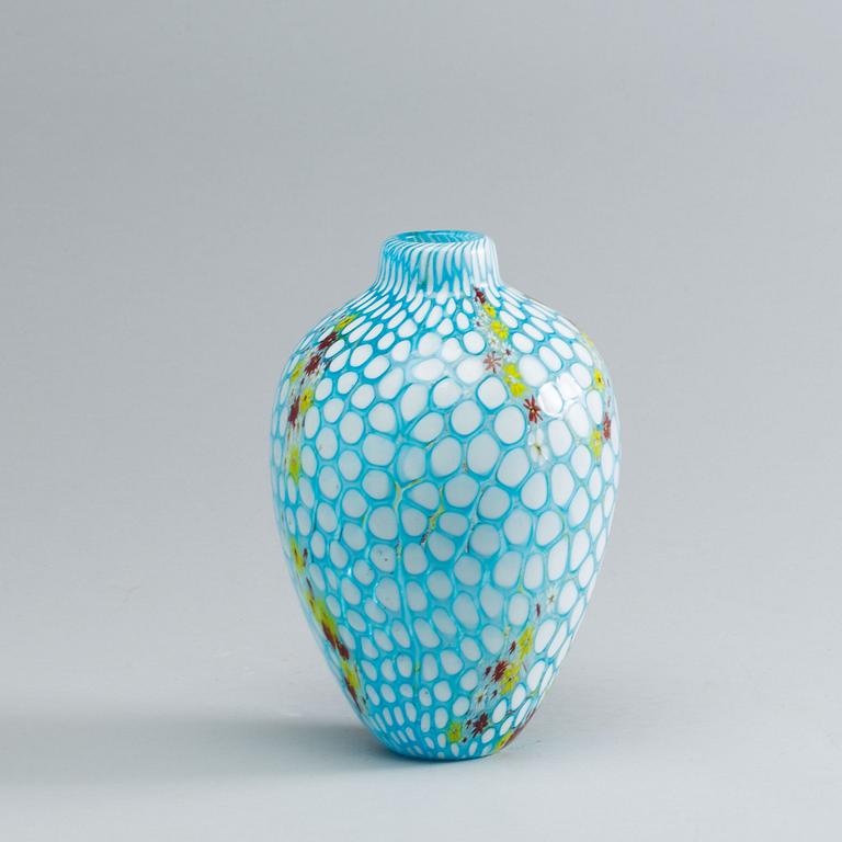 A VITTORIO FERRO MURRINE GLASS VASE FOR FRATELLI PAGNIN, 1990-2000.