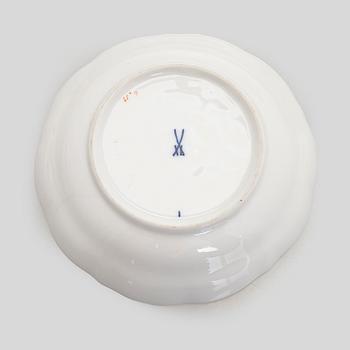 Meissen, a 6-piece set of porcelain demitasse coffee cups with saucers, "Rich Court Dragon", 20th century.