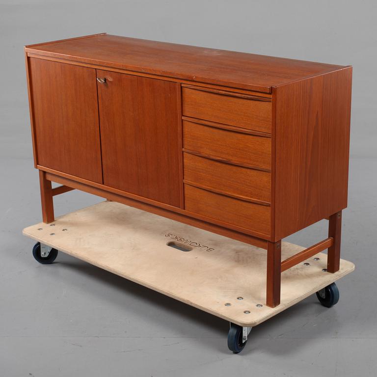 SIDEBOARD, teak, 1950/60-tal.