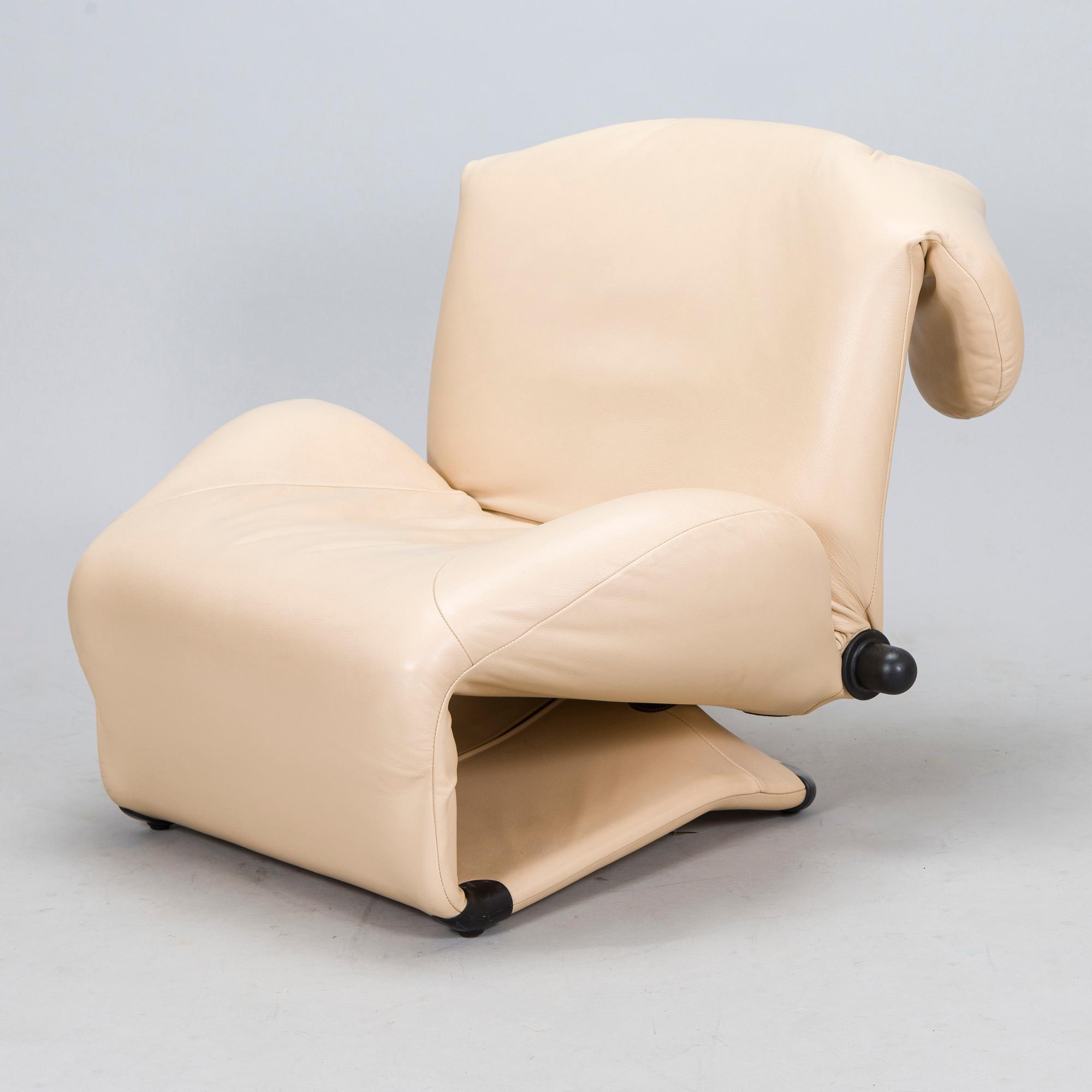 Toshiyuki Kita, a 1980s lounge chair 'Wink' for Cassina.