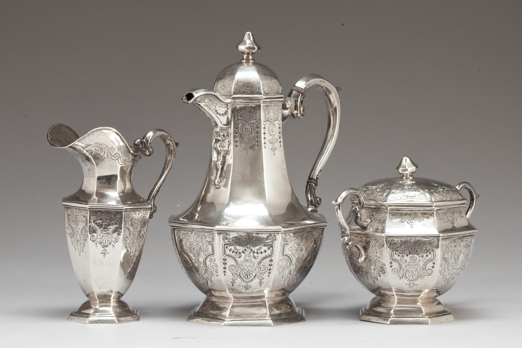 KAFFESERVIS, 3 delar. Silver.
Import, Hallberg 1913. Ca 1200g.
