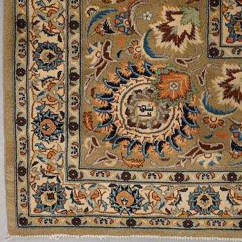 A carpet, Old Kashan, ca 421,4 x 322,5 cm.