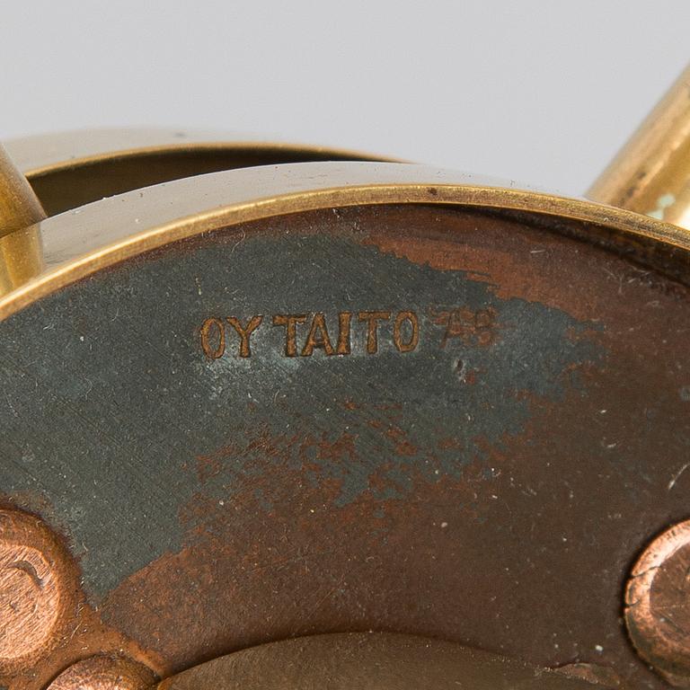 Paavo Tynell, kattovalaisin, malli 1441, Taito 1900-luvun puoliväli.