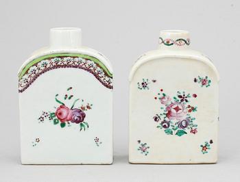 TEDOSOR, två stycken, kompaniporslin. Qing dynastin, Qianlong (1736-95).