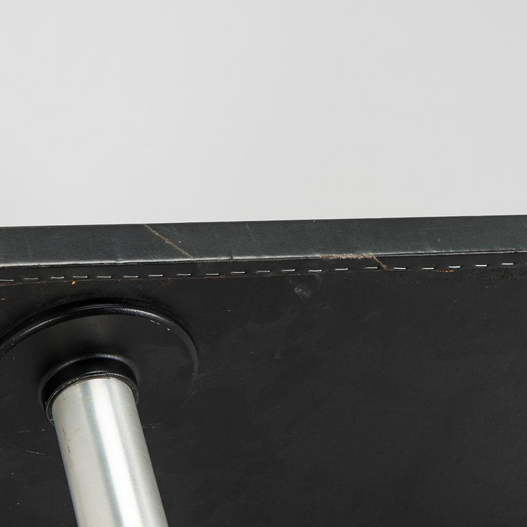 Yrjö Kukkapuro, A 1960s/1970s coffee table for Haimi Oy, Finland.