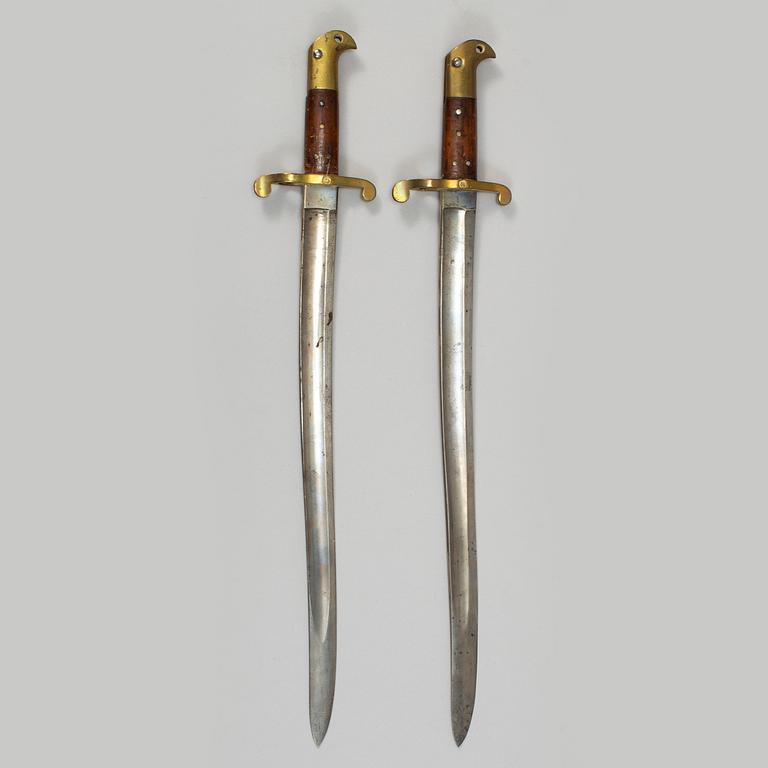 BAJONETTER 7 st, svenska, 1800-tal.