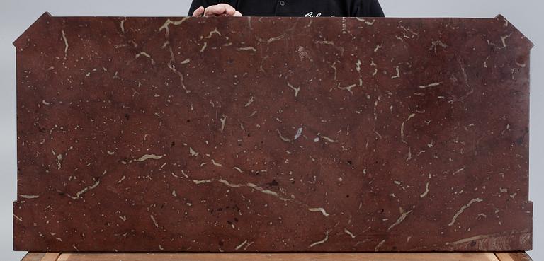 BYRÅ, sengustaviansk, 1800-talets första hälft.