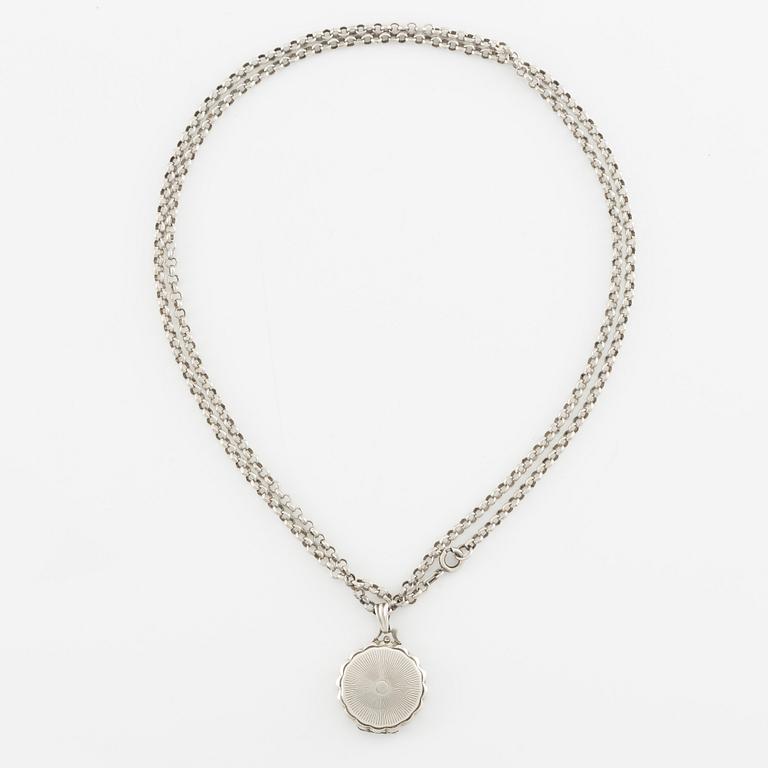 Medallion with photo compartment, with chain, silver.