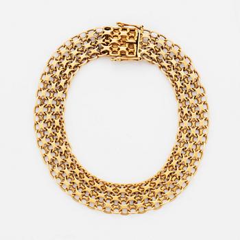 18K gold bracelet.