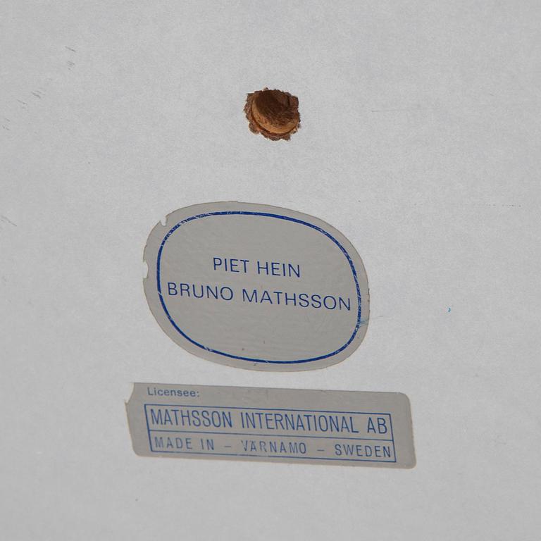 Bruno Mathsson & Piet Hein, soffbord, "Supercirkel", Mathsson International, Värnamo.