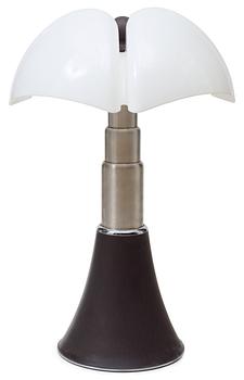 129. A Gae Aulenti table lamp, "Pipistrello", Martinelli Luce, Italy.