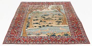 An antique/semi-antique pictoral Kashan rug, ca 215 x 140-144 cm.