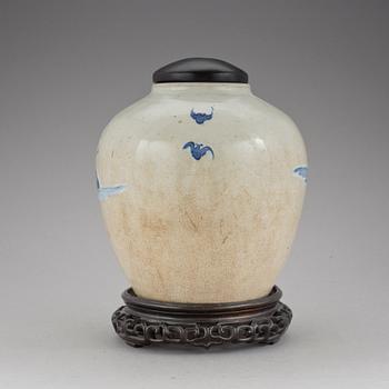 URNA, porslin, Kina.1900-talets början.