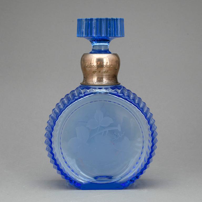KARAFF, glas, 1900-talets första hälft.