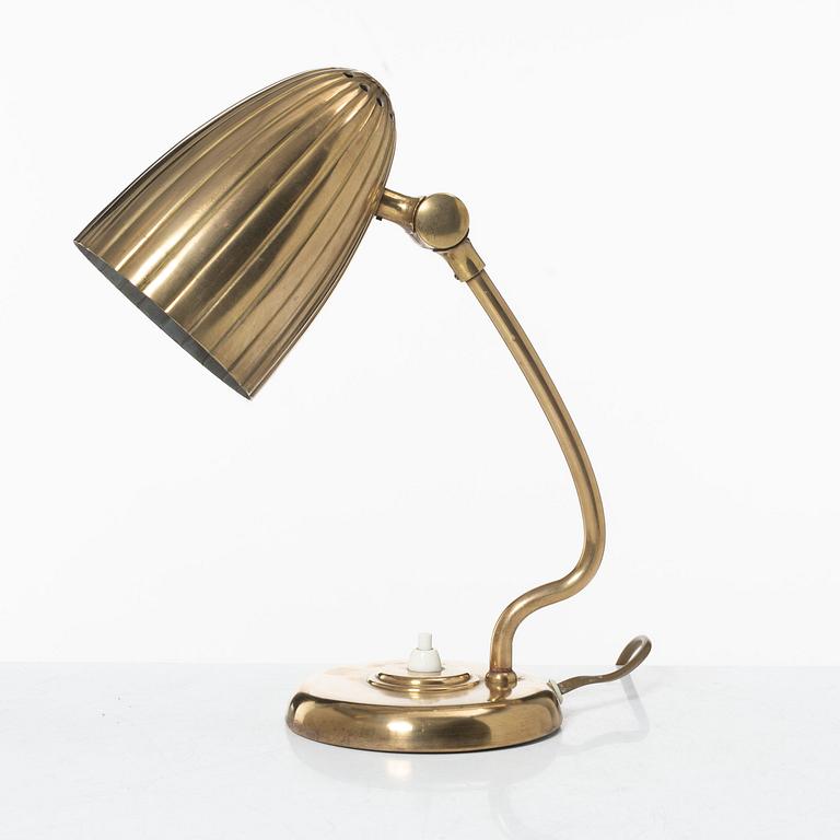 Harald Notini, bordslampa, modell "15470", Arvid Böhlmarks Lampfabrik, Stockholm, 1940-tal.
