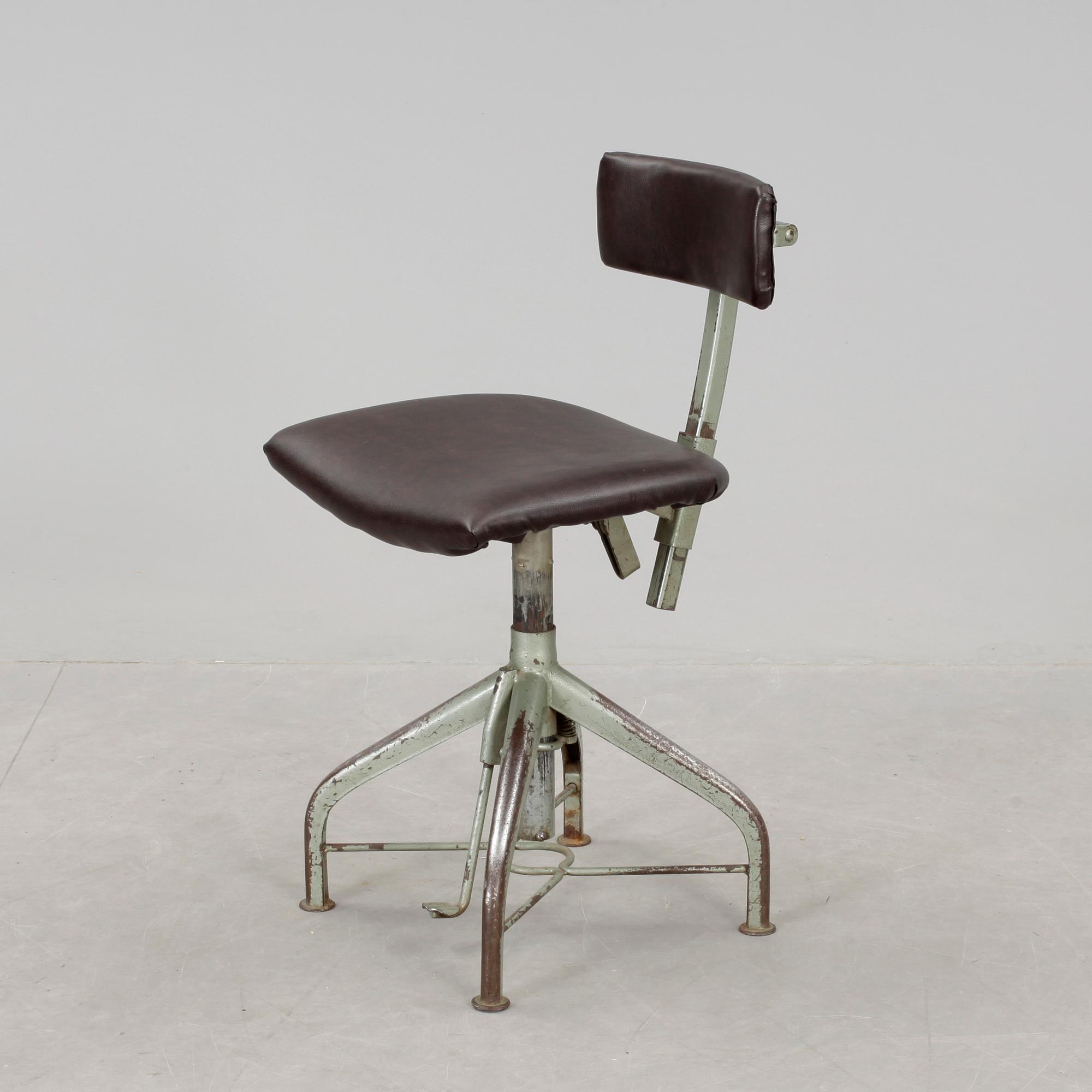 ARBETSSTOL, industri, 1900-talets första hälft.