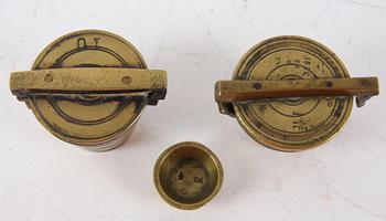 VIKTSATSER, 2 st, malm, 1800-tal.