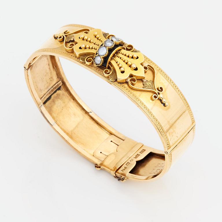 ARMBAND.