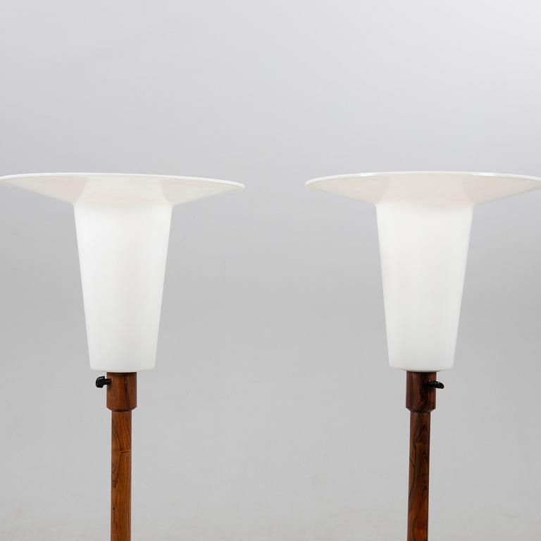 Uno & Östen Kristiansson, floor lamps a pair, Luxus, second half of the 20th century.