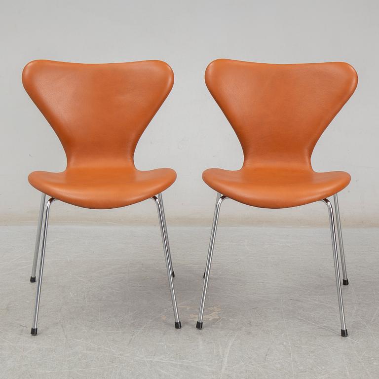 ARNE JACOBSEN, stolar 6 st, "Sjuan", Fritz Hansen, Danmark.