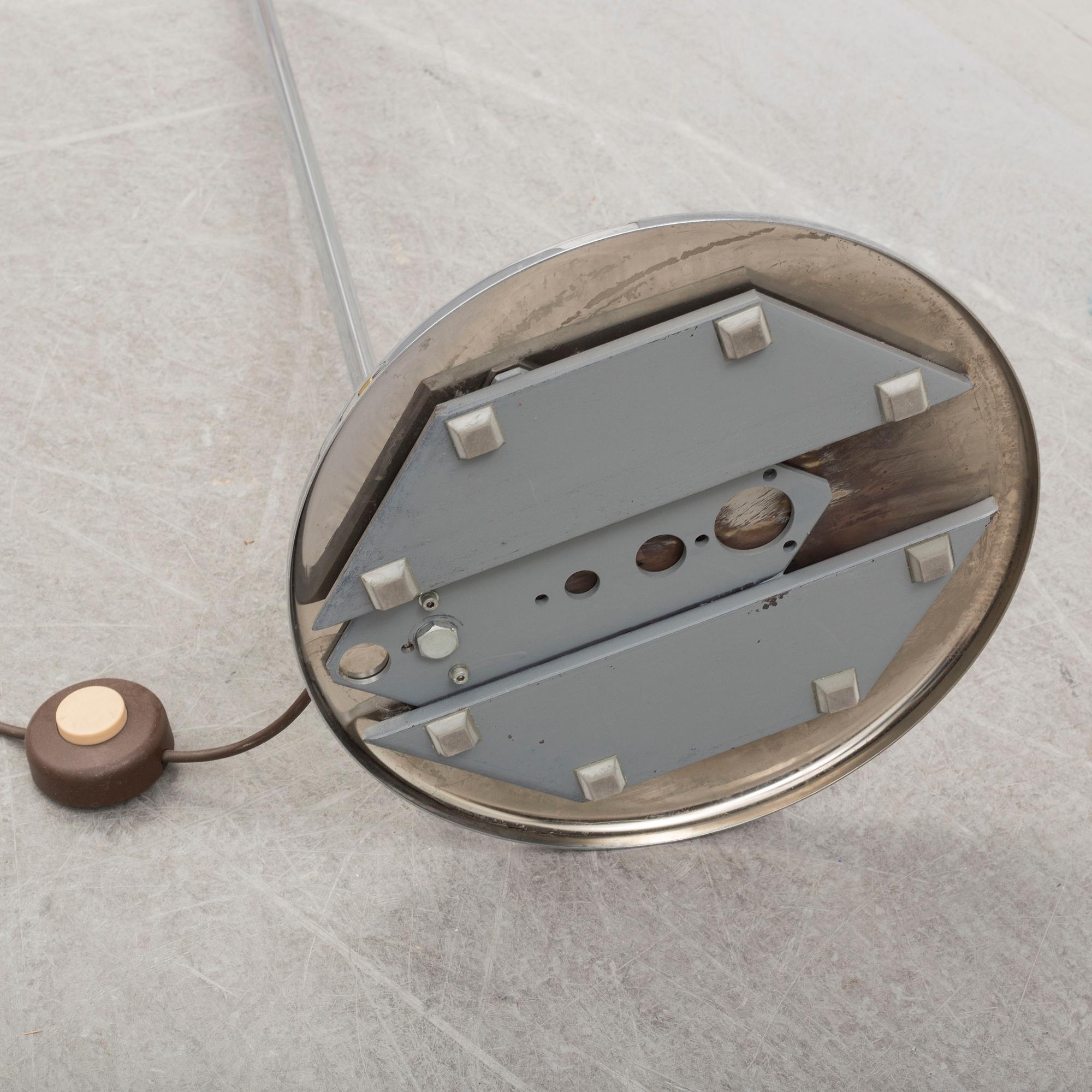 GOLVLAMPOR, ett par, "OS-lampan", Anders Pehrson, Ateljé Lyktan, Åhus, 1900-talets andra hälft.