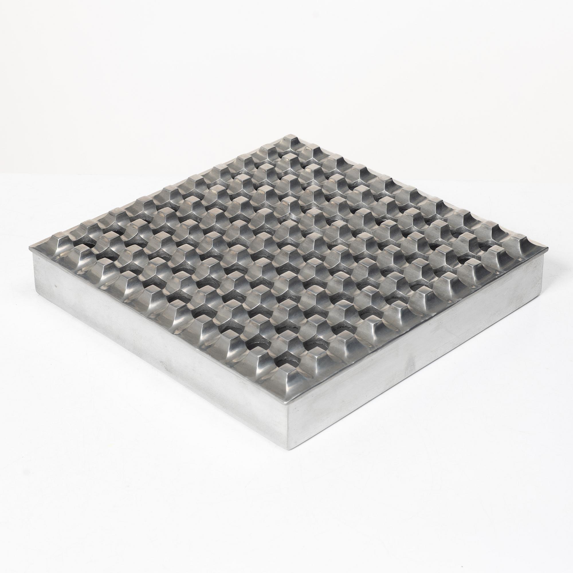 Beck & Ljung, ashtrays, 3 pieces, “Ultima”, second half of the 20th century.