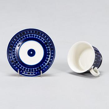 Ulla Procopé, 42-piece porcelain dinnerware set 'Valencia' for Arabia.
