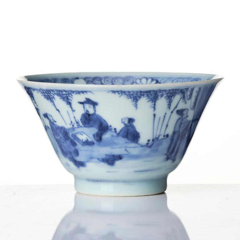 A small blue and white conical bowl, Tianqi/Chongzhen (1635-1650).