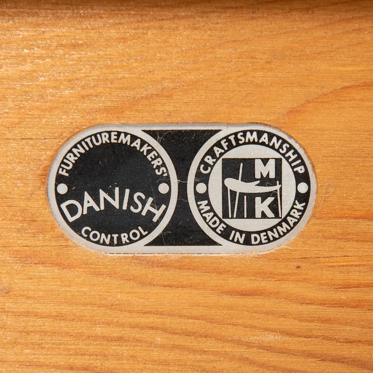 Arne Hovmand-Olsen, bokhyllor 2 dlr för Mogens Kold Danmark 1960-tal.