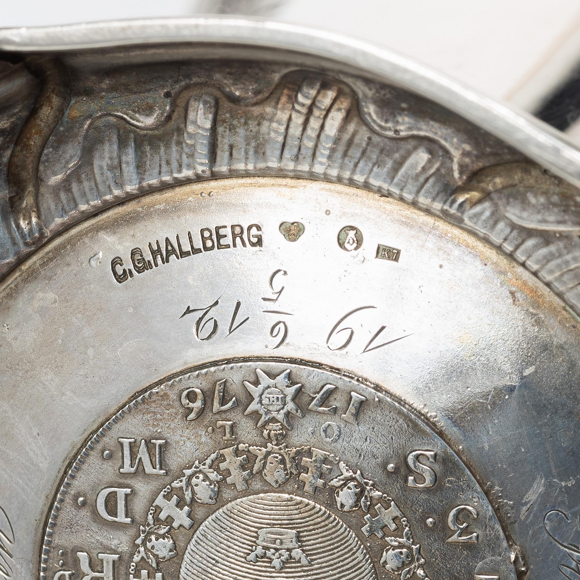 C.G. Hallberg, A Swedish silver Rococo-style beaker, Stockholm 1912.