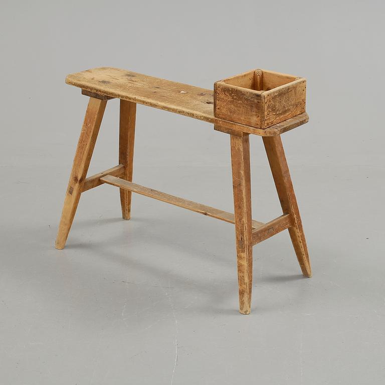 SNICKARBÄNK, 1800-tal.