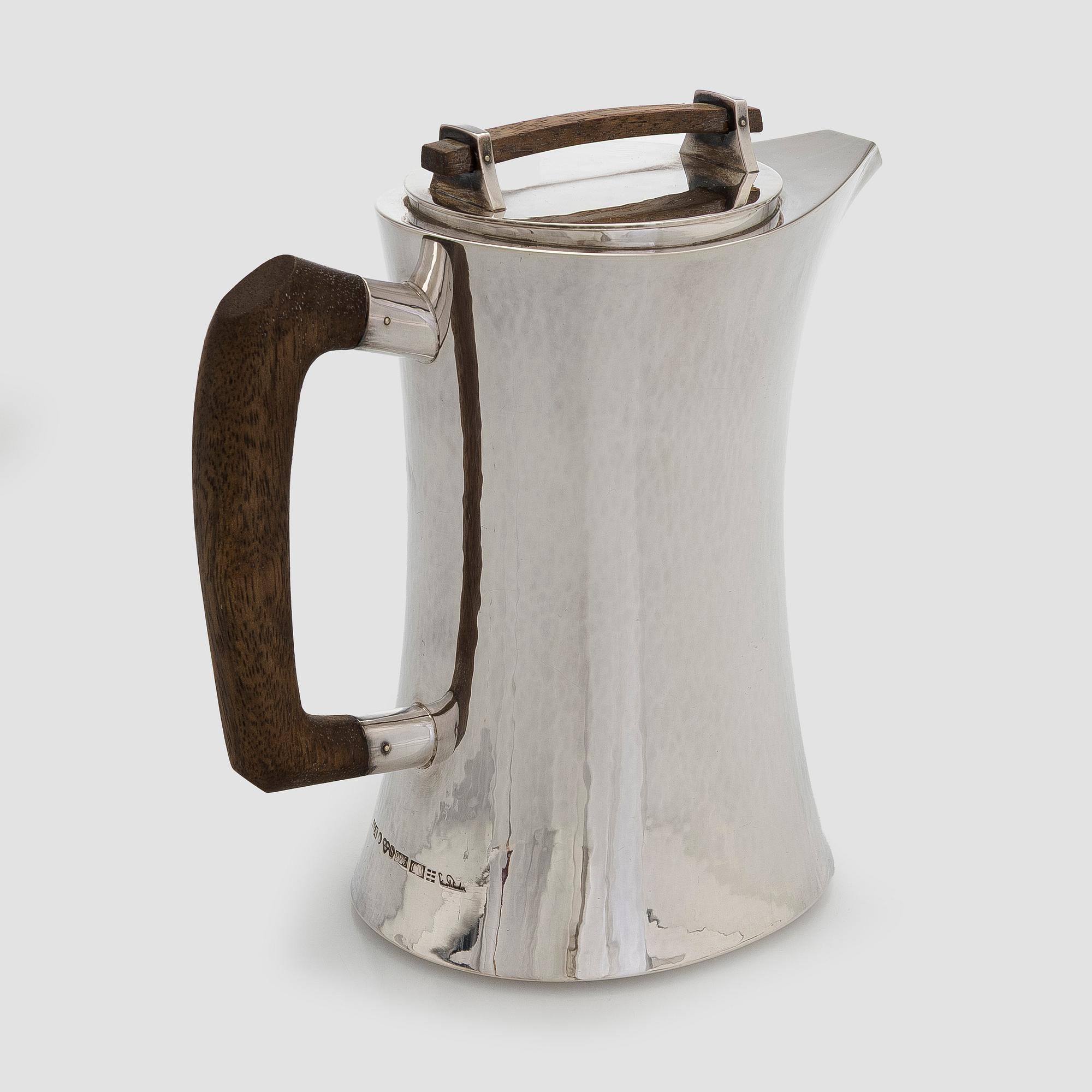 Einar Telander, A sterling silver coffee pot, Silversmedja Einar Telander, Stockholm 1977.