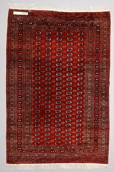 MATTA, orientalisk. 280 x 190 cm.