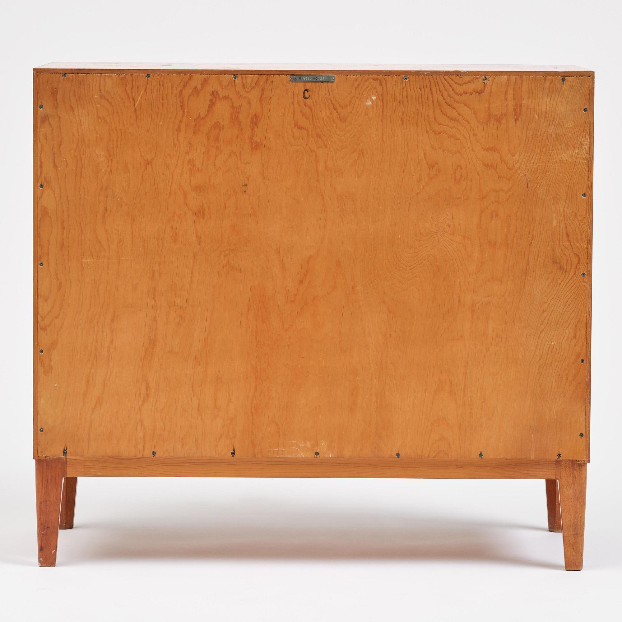 Nordiska Kompaniet, a rare "Anette" chest of drawers, Sweden, ca. 1944.