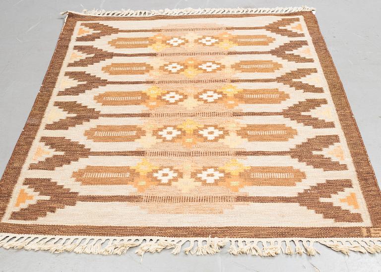 Ingegerd Silow, a carpet, flat weave, ca 198 x 139-141,5 cm, signed IS.