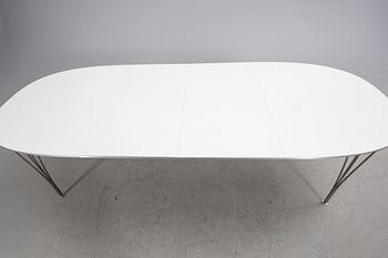 Bruno Mathsson & Piet Hein matbord "Superelips" för Fritz Hansen.