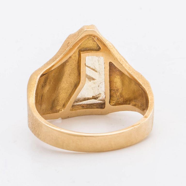 LAPPONIA RING, 18k guld w quartz, design Björn Weckström, Finland 1992.