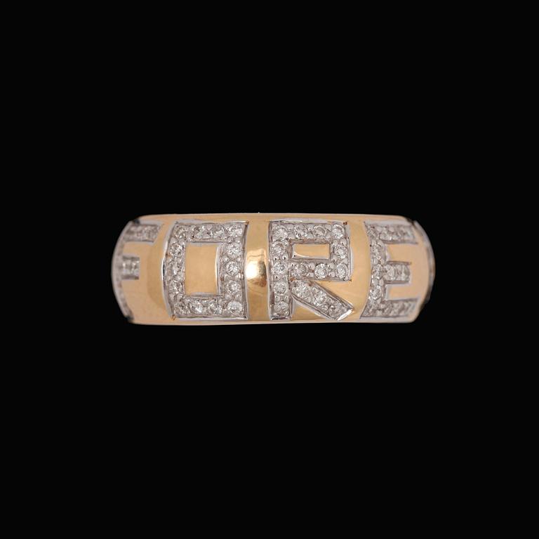 RING, 18k guld med briliantslipade diamanter, totalt ca 0.62 ct. Vikt 9 g.