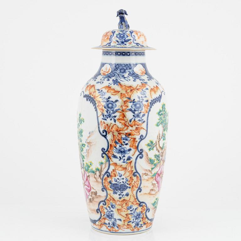 A large famille rose vase, Qing dynasty, Qianlong (1736-95).