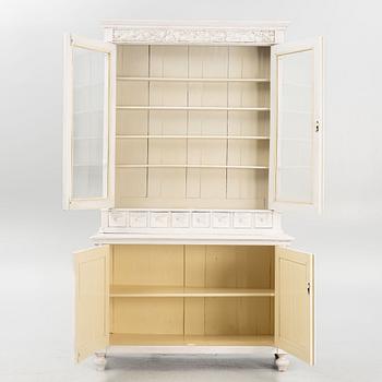 A display cabinet, first half of the 20th century.