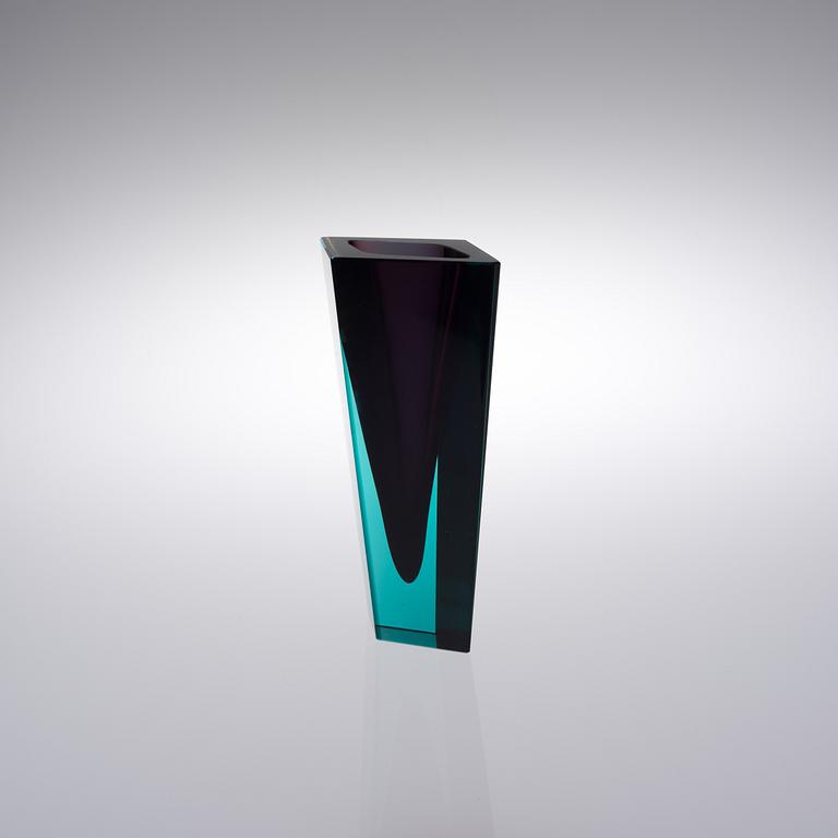 KAJ FRANCK, A VASE. Prisma. Signed K. Franck, Nuutajärvi Notsjö -57.