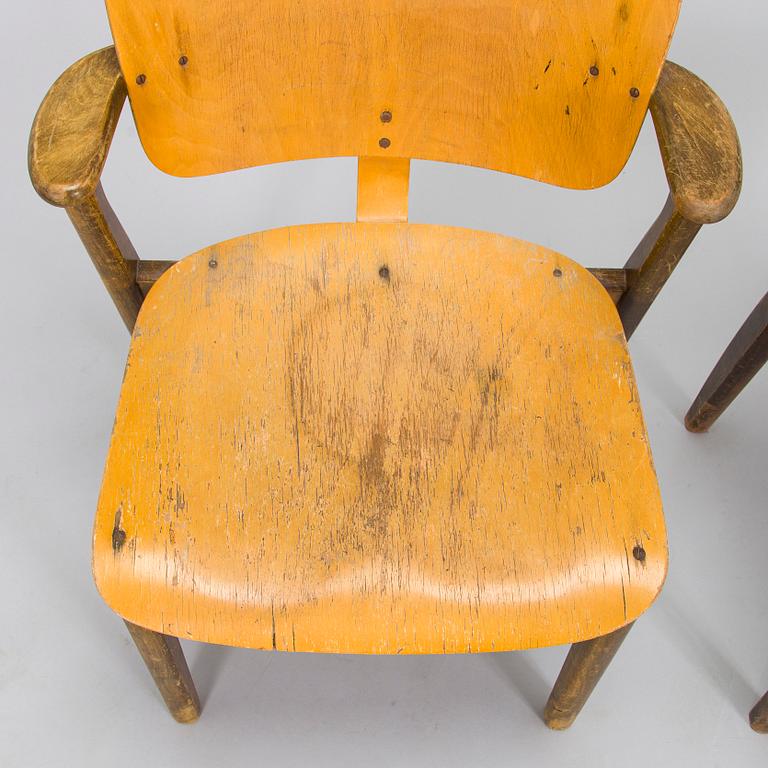 Ilmari Tapiovaara, Ilmari Tapiovaara, fåtöljer, ett par, "Domus", Keravan Puuteollisuus, 1950-tal.